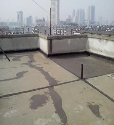 遂平漏水维修 楼顶漏水是什么原因，楼顶漏水维修方法是什么?